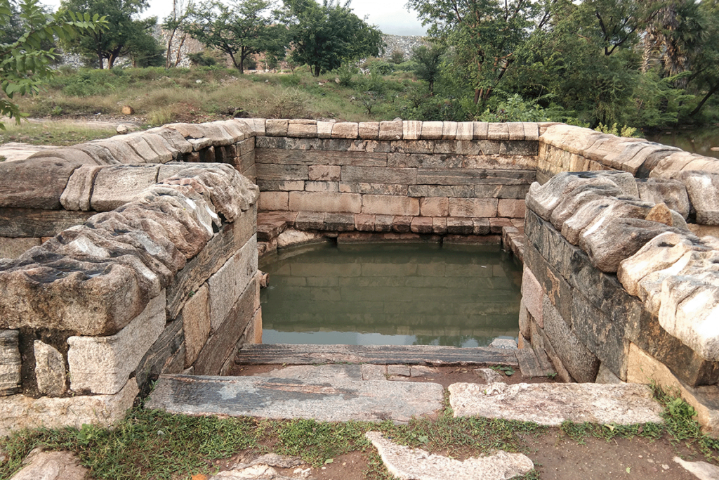 Temple tank, Karur